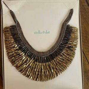 Stella and Dot statement necklace